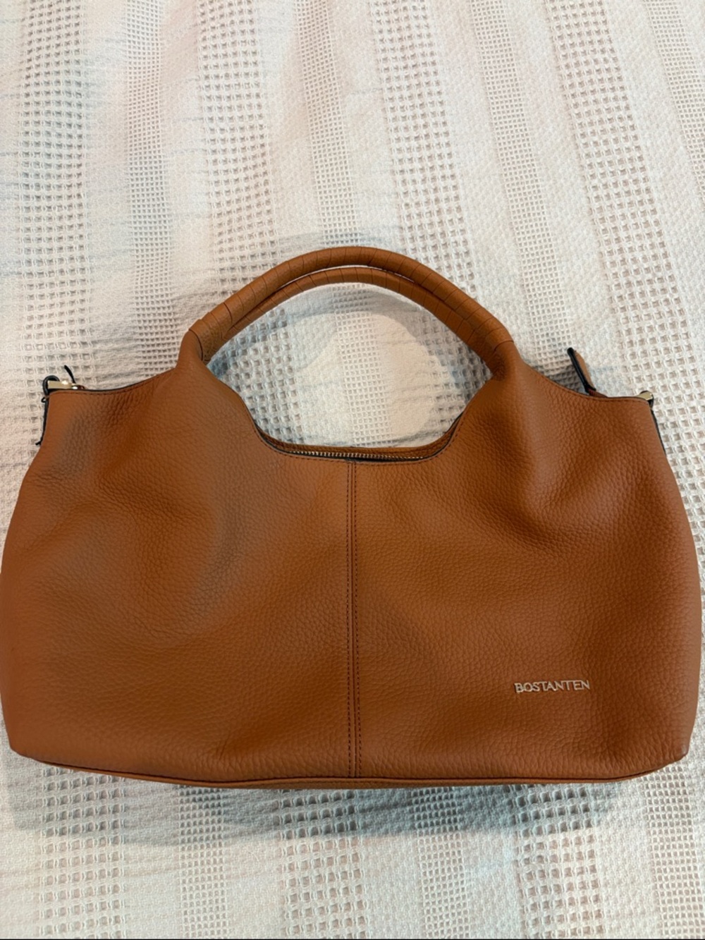 BOSTANTEN Tan Pebbled Leather Shoulder Bag with Wrapped Handles